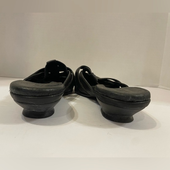 Born enclosed toe flop-flops sandals slide-on pumps shoes size 6 - Picture 6 of 10